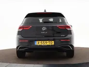 Volkswagen Golf 1.0 eTSI 110pk DSG Life · Camera · Apple/Android Car Play · Sfeerverlichting · P-Sensoren · Navigatie · 16'' Inch · Garantie t/m 04-02-2028 of 100.000km  · EXTRA INRUILKORTING ·