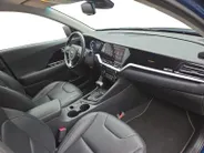 Kia Niro 1.6i Hybrid DynamicPlusLine Dealer onderhouden | Trekhaak | Stoel/stuurverwarming | Dodehoek detectie | Leder | Camera | Carplay & Android | Cruise Control Adaptief | Fabrieksgarantie t/m 23-9-2027 | NAP