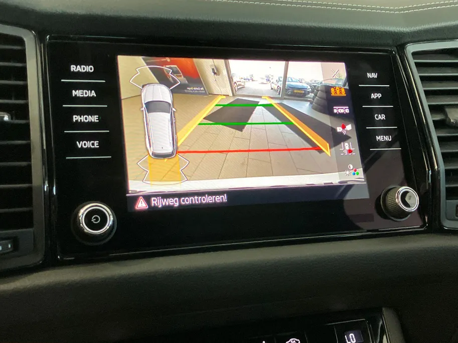 Škoda Kodiaq 1.5TSI/150PK Sportline Business 7p. DSG · Panoramadak · Camera · Leder/Alcantara · Apple/Android Car Play ·