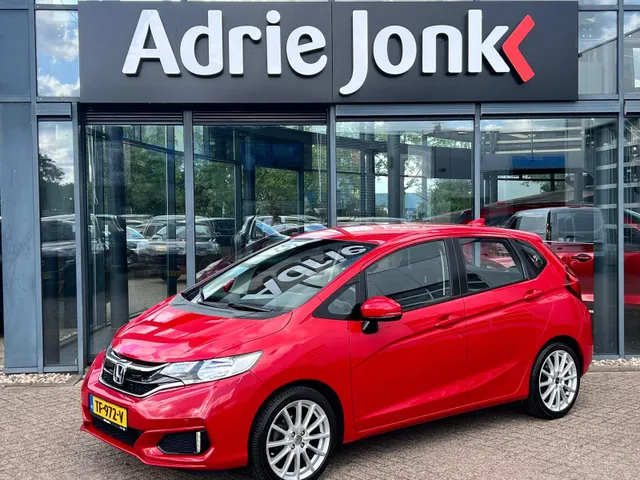Honda Jazz 1.3 i-VTEC Comfort 102pk AUTOMAAT | TREKHAAK | NAVIGATIE | PARKEERSENSOREN V+A | STOELVERWARMING | 17' LM VELGEN |