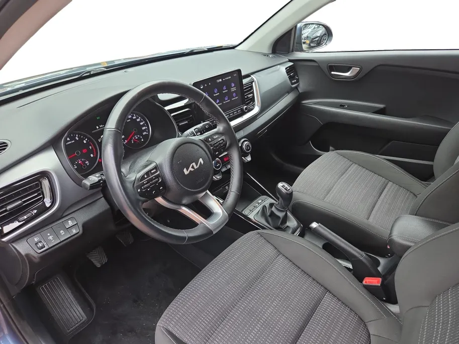 Kia Stonic 1.0 T-GDi MHEV DynamicPlusLine 1e Eigenaar | Zeer nette auto | Dealer onderhouden | Navi | Camera | Cruise & Climate control | Apple CarPlay & Android Auto | Fabrieksgarantie t/m 11-12-2030 +3x 1 jaar* | NAP