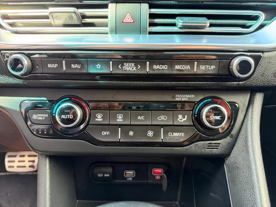 Kia Niro 1.6 GDi Hybrid DynamicPlusLine | Zeer nette auto| Trekhaak | Dealer onderhouden | Lederen bekleding | Navigatie | Apple CarPlay & Android Auto |