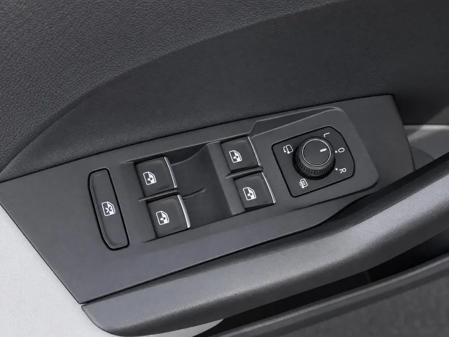 Volkswagen T-Cross 1.0TSI/116PK Style · Navigatie · Apple/Android Car Play · Camera + Parkeersensoren · Stoelverwarming ·