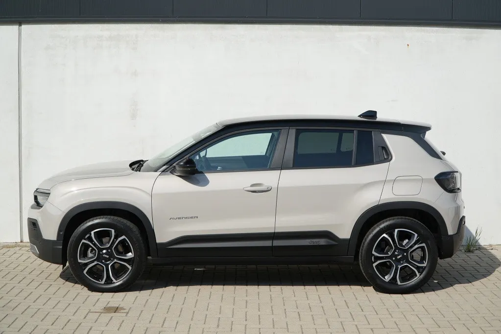 Jeep Avenger Summit 54kWh | Infotainment | Winter | Navi | 18'