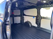 Ford E-Transit Custom 320 L2H1 Limited 64 kWh | DEMO | Inklapbare Trekhaak | Adaptive Cruise Control | BLISS | 17 inch lichtmetalen velgen | Verwarmbare Stoelen | Verwarmbare Voorruit