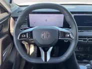 MG HS MG PHEV 1.5 Luxury *Automaat*Navi+360Camera*Climate Control*Adapt. Cruise Control*Elekt. Stoelen*Elekt. Achterklep*LM.Velgen*Zeer nette auto!