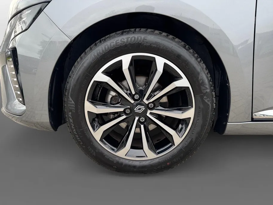 Renault Clio 90PK TCe GPF Techno | 9,3' Navi | Camera | Parkeersensoren | Cruise Control | Climate Control | Licht & Regen Sensor | Apple CarPlay/Android Auto | Full LED | Lichtmetalen Velgen |