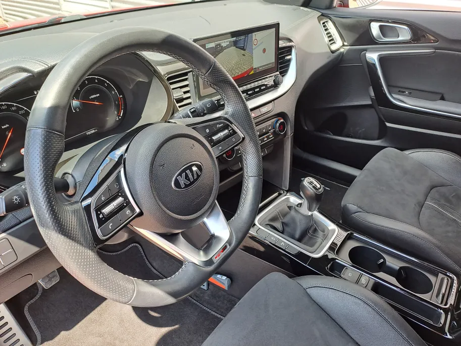 Kia ProCeed 1.0 T-GDI GT-Line | Navigatie | Elektr. schuif/kanteldak | Camera | Apple Carplay/Android Auto Stoel en stuur verwarming | Sensoren