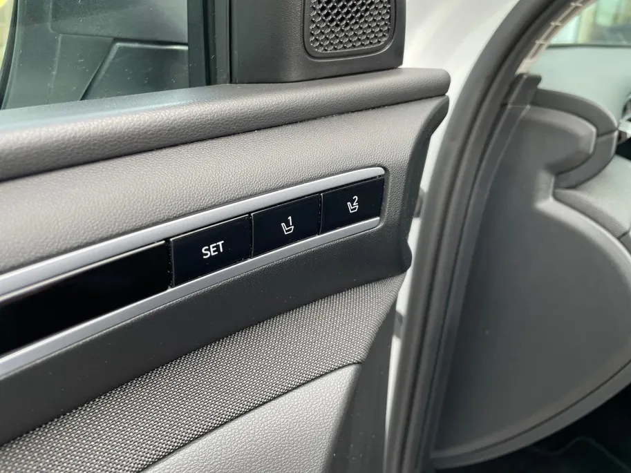 Hyundai Tucson 1.6 T-GDI PHEV Premium Sky 4WD | Zeer compleet | Open dak | 360 graden camera | Stoelverwarming & koeling | Apple CarPlay & Android Auto | Memory seats |