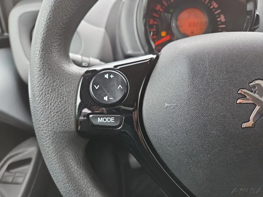 Peugeot 108 1.0 e-VTi Active | Zeer nette auto | Apple CarPlay & Android Auto | Volledig onderhouden | Achteruitrijcamera | 12 Maanden BOVAG Garantie |