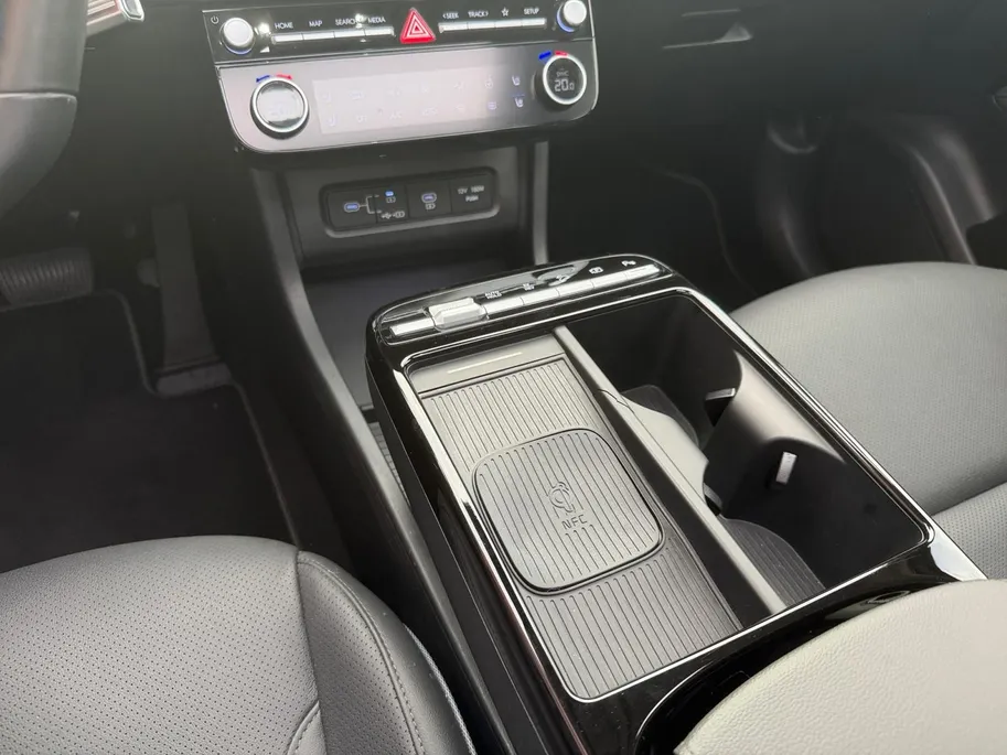 Hyundai Tucson 1.6 T-GDI PHEV Premium Sky 252PK | 66km WLTP elektrisch | Navigatie | Apple Carplay & Android Auto | Stoelventilatie & verwarming | Schuif- kanteldak | 360 camera |