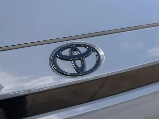 Toyota Corolla Cross Hybrid 180 GR Sport | Stoel/Stuur Verwarming | Blindspot