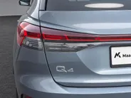 Audi Q4 e-tron 40 S edition 77 kWh 204pk · SOH 93% · Panoramadak · Camera · Keyless · Dodehoeksensor · Head-Up Display · Elek. Achterklep · Apple/Android Car Play ·