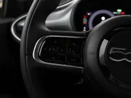 Fiat 500e Icon 42KWH | Navi | Carplay | Comfort | Pano | 16'