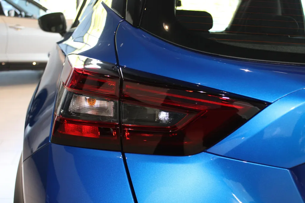 Nissan Juke 1.6 Hybrid N-Connecta | Navigatie | Automaat | LM wielen | Achteruitrijcamera | Parkeersensoren voor en achter | Apple carplay & Androidauto | Climate controle | Cruise controle |