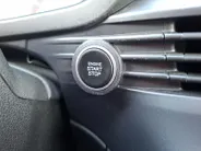 Hyundai i20 1.0 T-GDI Premium | Adaptive Cruisecontrol | Climate Control | Dodehoekdetectie | Stoel&Stuurwielverwarming | Camera | Parkeersensoren | Apple Carplay&Android Auto | BOSE Audio | 16' Lichtmetaal |