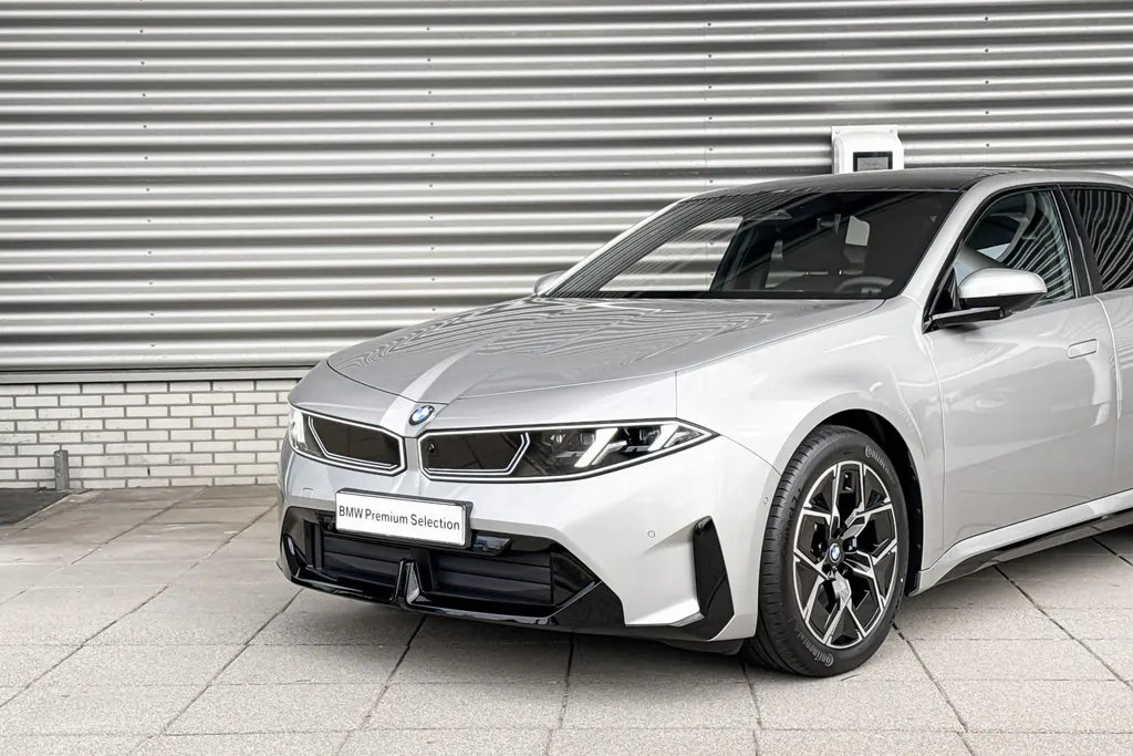 BMW i3 Sedan 50 xDrive First Edition 113.4 kWh