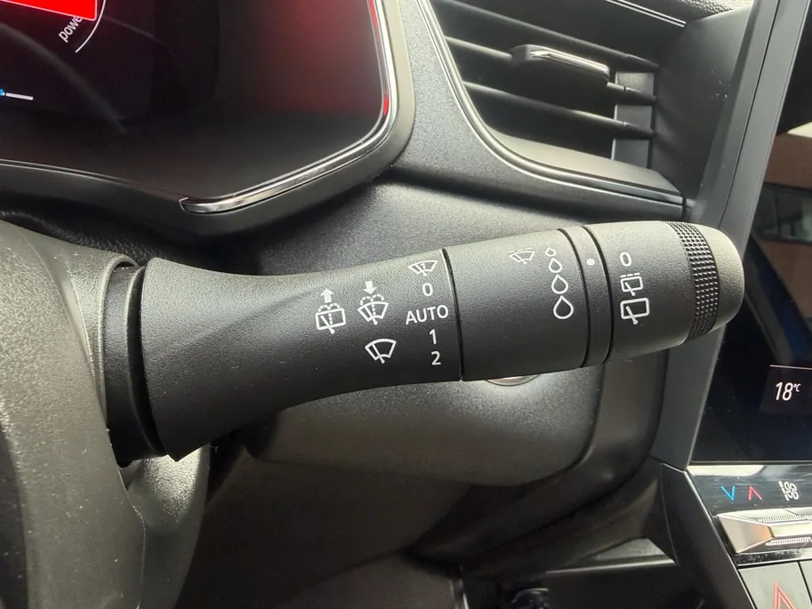 Renault Captur 1.6 E-Tech full hybrid 145 techno | Automaat | Navigatie | Trekhaak | Camera & Dashcam | Apple Carplay & Android Auto | Cruise & Climate Control | 12 Maanden BOVAG Garantie