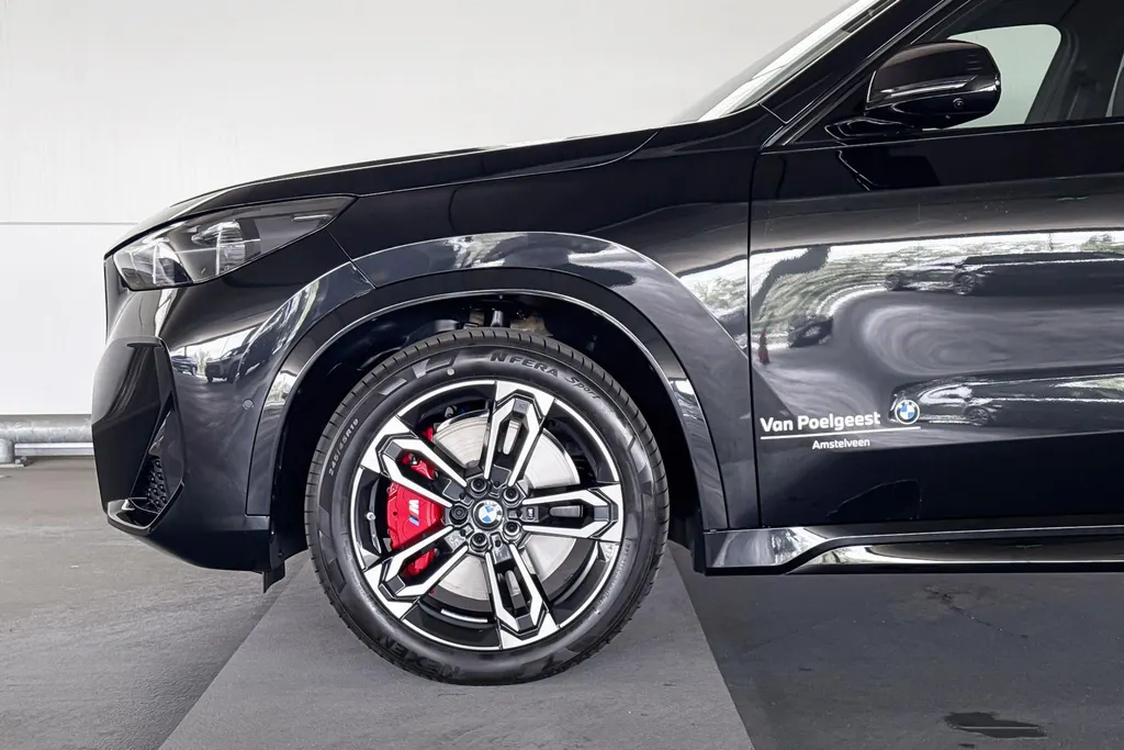 BMW iX1 eDrive20 67 kWh M Sport Edition