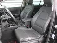 Kia Sportage 1.6 T-GDI Black Edition | Stuur-/stoelverwarming v+a | Schuifdak | Leer | Camera | Elek. achterklep | Cruise | PDC | Navi | 17' LM | Zeer nette auto! |