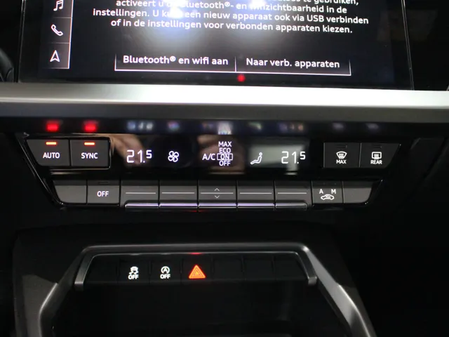 Audi A3 Sportback 30 TFSI Advanced edition Navigatie | Cruise Control | 17' Velgen | PDC