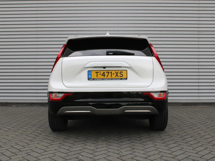 Kia Niro EV Edition 64.8 kWh | Stuur-/stoelverwarming | Camera | Cruise adapt. | Navi | 17' LM | Clima |