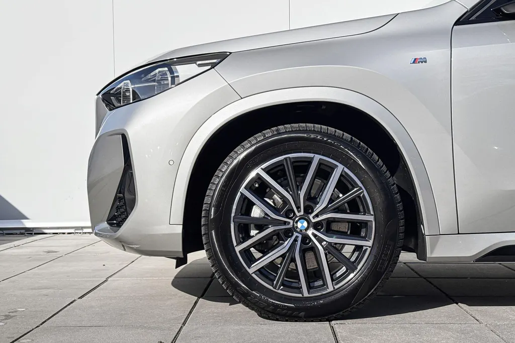BMW iX1 xDrive30 M-Sport