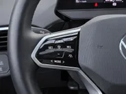 Volkswagen ID.4 Pure 52 kWh 148pk · SOH 92,8% · Panoramadak · 360 Camera · Stuur- & Stoelverwarming · Keyless · Dodehoeksensor · Matrix LED ·