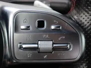 Mercedes-Benz A-Klasse 250 e AMG Line | HUD | Multispaak | LED | Navigatie | Camera | Automaat