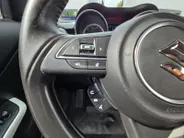 Suzuki Swift 1.0 Stijl Automaat | Navi | Camera | Cruise & climate control | Stoelverwarming | Two-tone Metallic lak | Apple Carplay/Android Auto | Bovag garantie | NAP