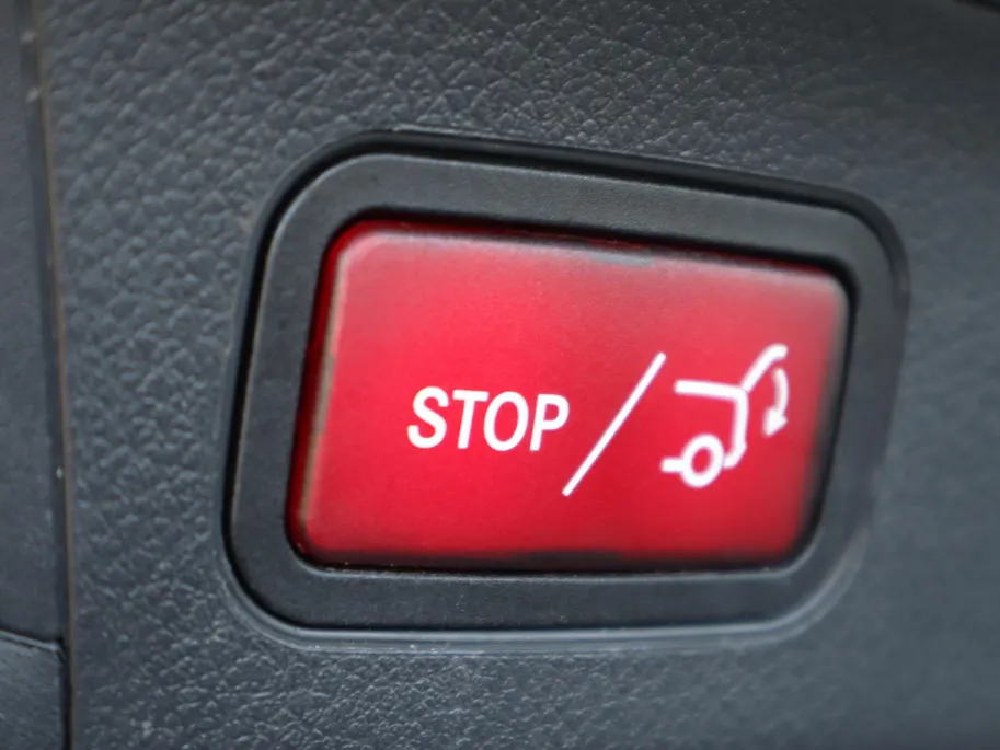 Mercedes-Benz GLA 250 e AMG Line l Stoelverwarming l Achteruitrij camera l Ambiente lichtpakket