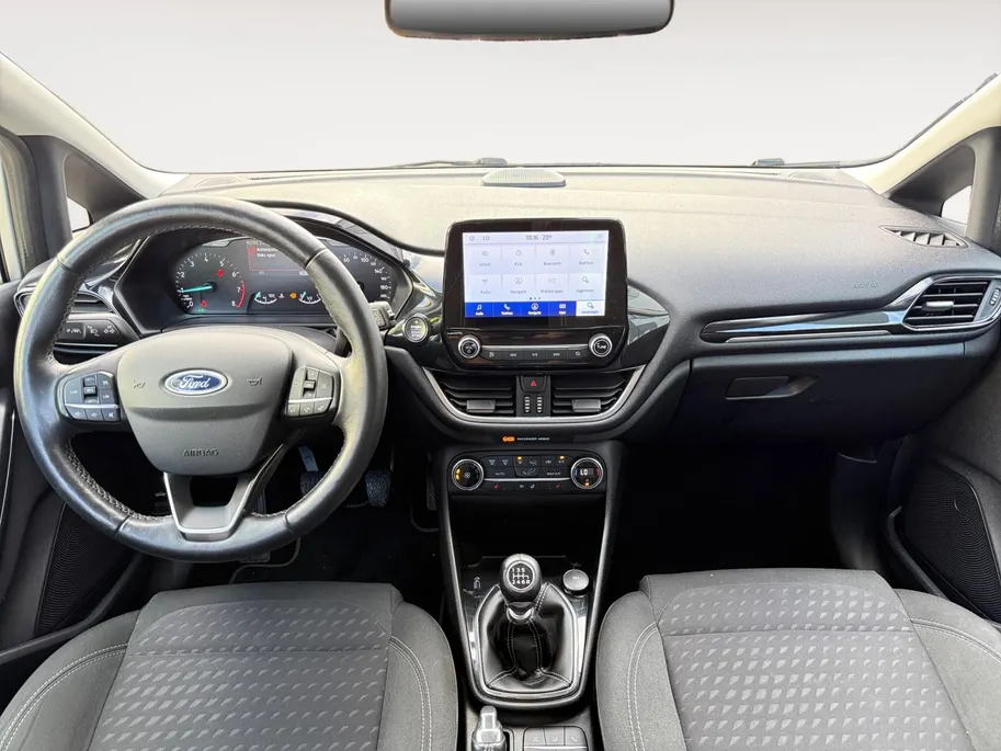Ford Fiesta 1.0 EcoBoost Titanium | Bluetooth | Apple Carplay/Android Auto | Cruise Control | Climate Control | Camera | Navigatie | Stoelverwarming |
