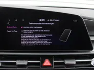 Kia Niro EV Edition Advanced 64.8 kWh | Stuur-/stoelverwarming | Elektr. stoelverstelling | Camera | Cruise adapt. | 17'LM | Clima | 17% bijtelling |