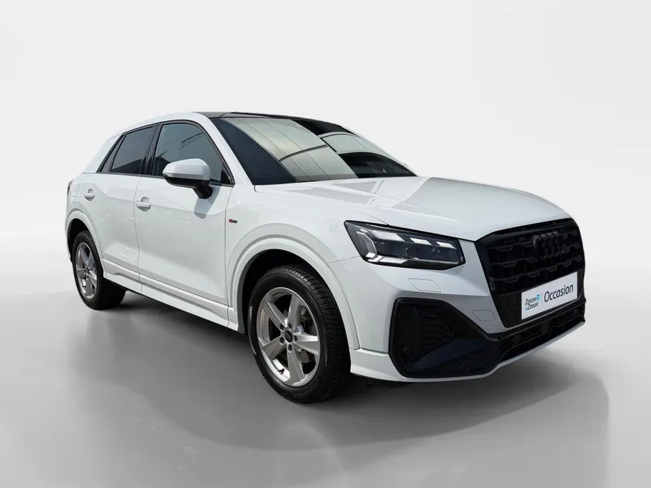 Audi Q2 35 TFSI S Edition Automaat | S-Line uitgevoerd | Metallic lak | Panoramadak | Privacy Glass | Stoelverwarming | Bovag garantie | NAP |