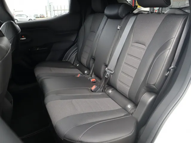 Toyota Urban Cruiser Executive 61 kWh