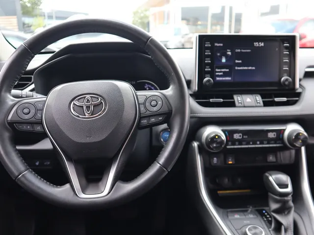 Toyota RAV4 2.5 Hybrid AWD Style | Trekhaak | PDC v/a | Stuur/stoel verwarm.