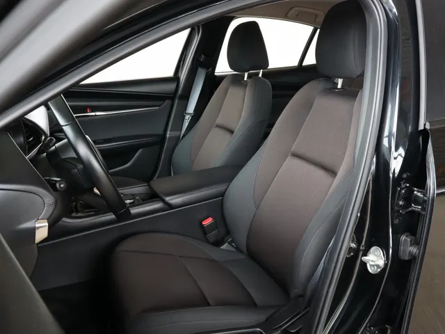 Mazda 3 2.0 e-SA-G Exclusive-line | Head-Up display | Camera