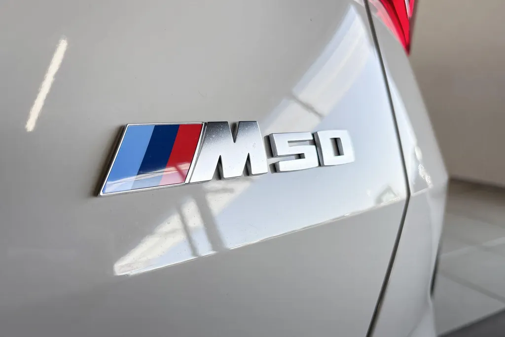 BMW X3 M50