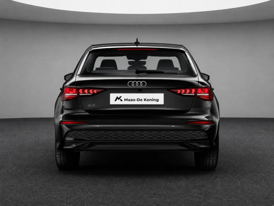 Audi A3 Sportback 40 TFSI e Advanced edition 204 PK · Assistent rijden en parkeren plus · Optiekpakket zwart plus · Lichtpakket plus ambient light · MEGA Sale