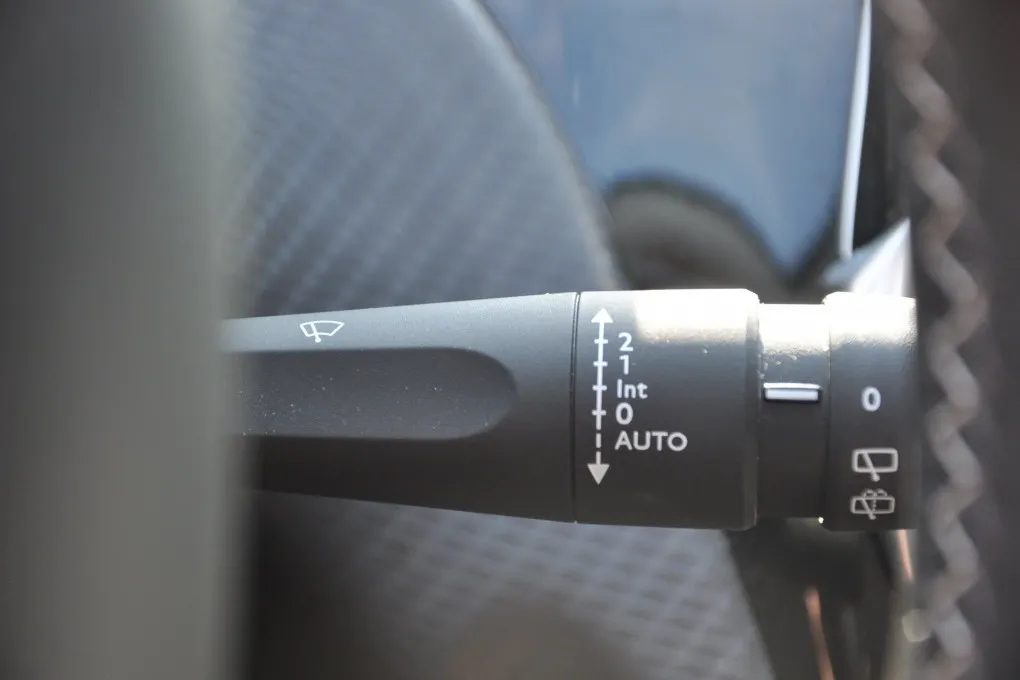 Peugeot 2008 1.2 PureTech GT-Line Navi Apple Android