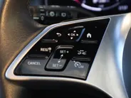 Mercedes-Benz GLC 300e 4MATIC Luxury Line