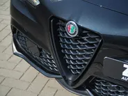 Alfa Romeo Giulia 2.0 Turbo 280 PK Competizione Q4 AWD | Harman | Veloce | 19'