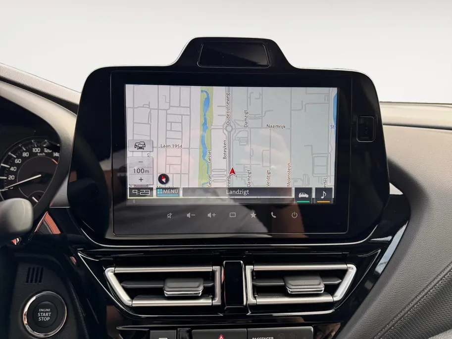 Suzuki S-Cross 1.4 Boosterjet Style Smart Hybrid | Android Auto Apple Carplay | Adaptive Cruise Control | 9-inch touchscreen | Suzuki Connect