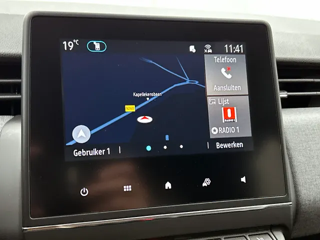 Renault Clio TCe 90PK GPF evolution | CAMERA | NAVI | DEALER ONDERHOUDEN | STOEL VERWARM. | PARK. SENSOREN | CARPLAY