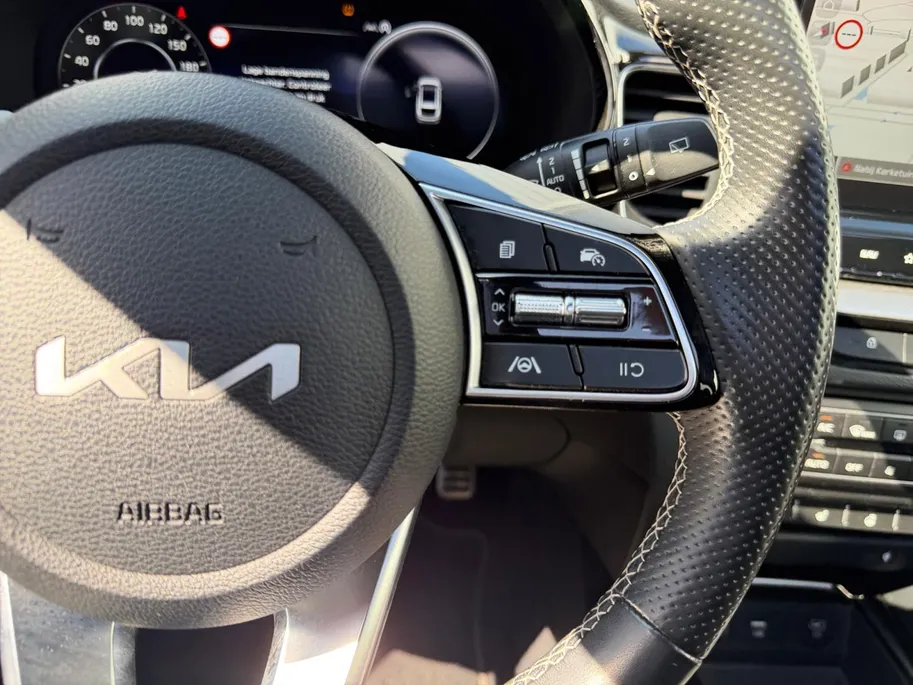 Kia ProCeed 1.0i Turbo GT-Line 120 PK | Cruise Control | Climate & cruise control | Panoramadak | Stoel & stuurverwarming | Elektrische Kofferbak | Navigatie | Apple Carplay/Android Auto | Fabrieksgarantie | NAP