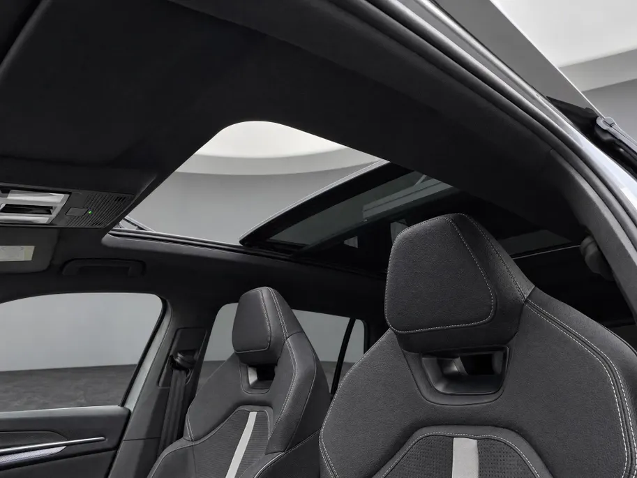 Škoda Kodiaq 1.5 TSI 204pk DSG PHEV Sportline Business · Panoramadak · Wegklapbare Trekhaak · Camera · Elek. Voorstoel · P-Sensoren · 19'' Inch · Garantie t/m 29-06-2030 of 100.000km