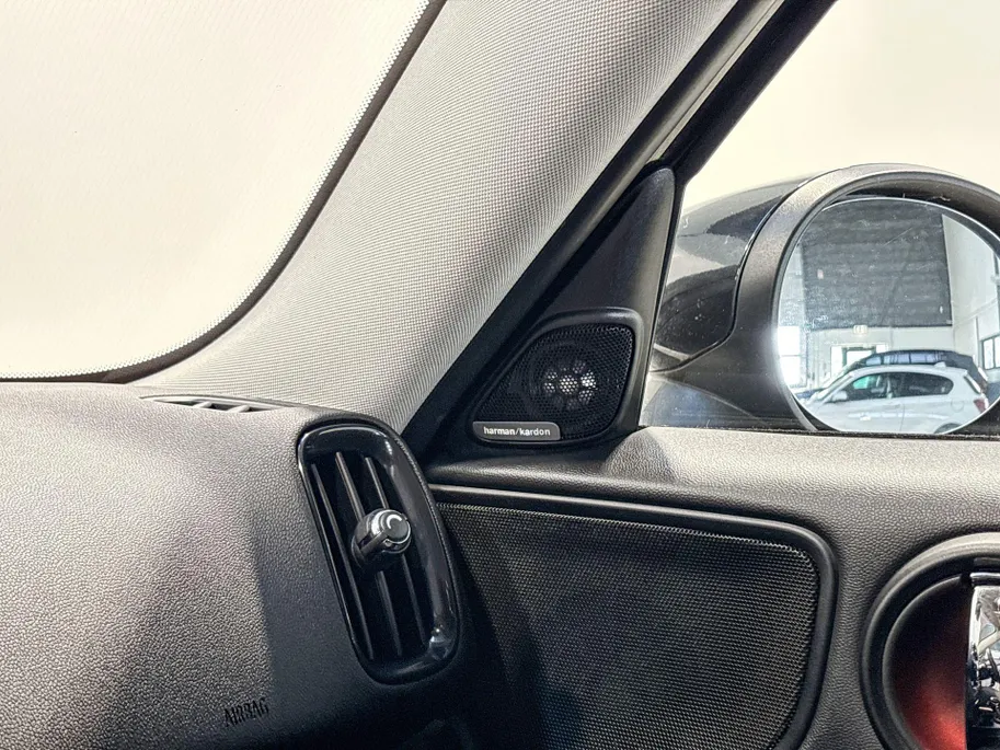MINI Countryman Cooper SE ALL4 Essence