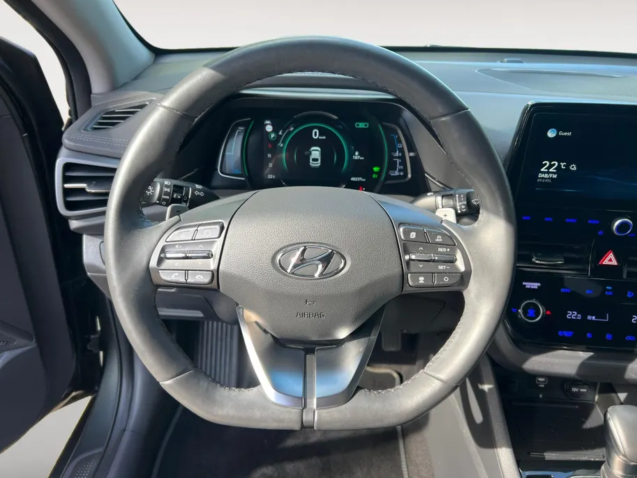 Hyundai IONIQ 1.6 GDi PHEV Premium 142PK | 52km elektrisch WLTP | Navigatie | Cruise Control | Climate Control | Apple Carplay & Android Auto | DAB radio | Keyless entry | Draadloze telefoonlader |