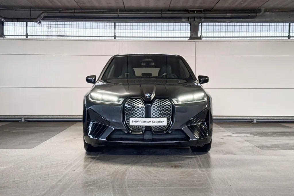BMW iX xDrive40 Business Edition Plus 77 kWh