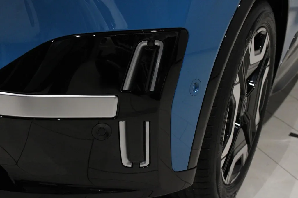 Nissan Micra 52 kWh EVOLVE A/T *Google assist*Parkeersensoren voor en achter*Climate regeling*stoel en stuurverwarming*E-padel stop*Adaptive cruise controle*LM-wielen*4x drive modus*Key card*417km WLTP*